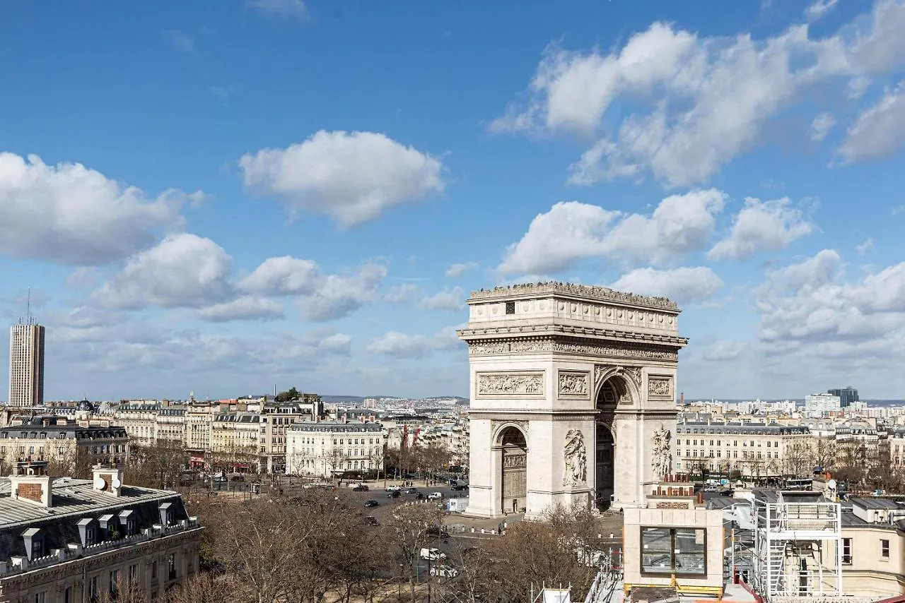 Veeve - Rooftop Views Of The Arc De Triomphe Paris France